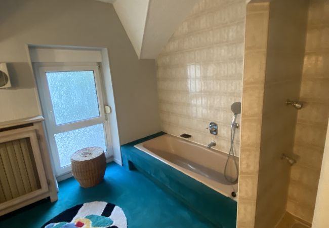 Maison à Hombourg-Haut - Maison Hombourg-Haut 5 chambres 1 lit double 8 lits simples  Maison à Hombourg-Haut - Maison Hombourg-Haut 5 chambres 1 lit double 8 lits simples