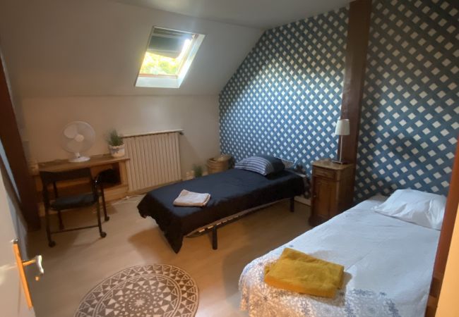 Maison à Hombourg-Haut - Maison Hombourg-Haut 5 chambres 1 lit double 8 lits simples  Maison à Hombourg-Haut - Maison Hombourg-Haut 5 chambres 1 lit double 8 lits simples