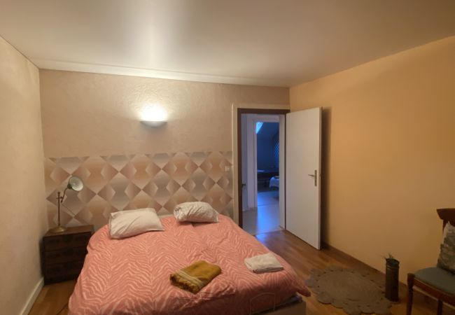 Maison à Hombourg-Haut - Maison Hombourg-Haut 5 chambres 1 lit double 8 lits simples  Maison à Hombourg-Haut - Maison Hombourg-Haut 5 chambres 1 lit double 8 lits simples