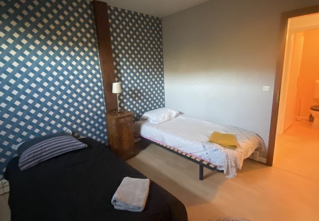 Maison à Hombourg-Haut - Maison Hombourg-Haut 5 chambres 1 lit double 8 lits simples  Maison à Hombourg-Haut - Maison Hombourg-Haut 5 chambres 1 lit double 8 lits simples