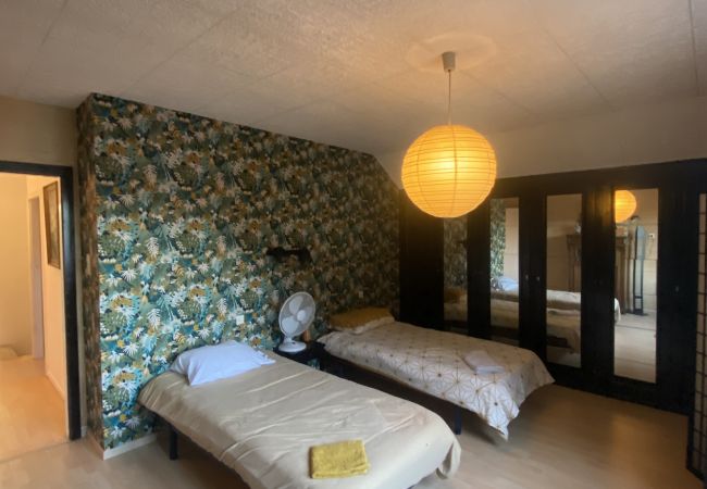 Maison à Hombourg-Haut - Maison Hombourg-Haut 5 chambres 1 lit double 8 lits simples  Maison à Hombourg-Haut - Maison Hombourg-Haut 5 chambres 1 lit double 8 lits simples