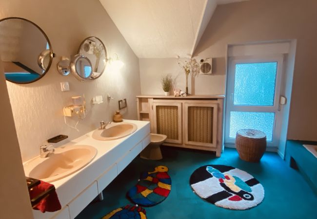 Maison à Hombourg-Haut - Maison Hombourg-Haut 5 chambres 1 lit double 8 lits simples  Maison à Hombourg-Haut - Maison Hombourg-Haut 5 chambres 1 lit double 8 lits simples