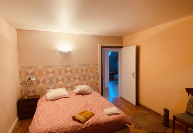 Maison à Hombourg-Haut - Maison Hombourg-Haut 5 chambres 1 lit double 8 lits simples  Maison à Hombourg-Haut - Maison Hombourg-Haut 5 chambres 1 lit double 8 lits simples