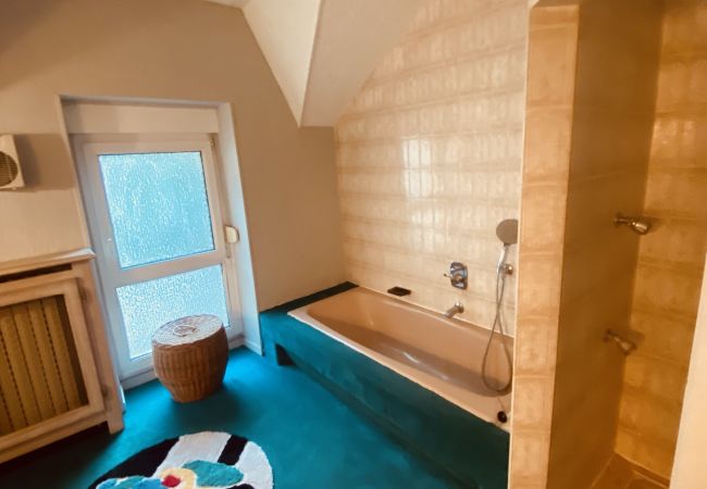 Maison à Hombourg-Haut - Maison Hombourg-Haut 5 chambres 1 lit double 8 lits simples  Maison à Hombourg-Haut - Maison Hombourg-Haut 5 chambres 1 lit double 8 lits simples