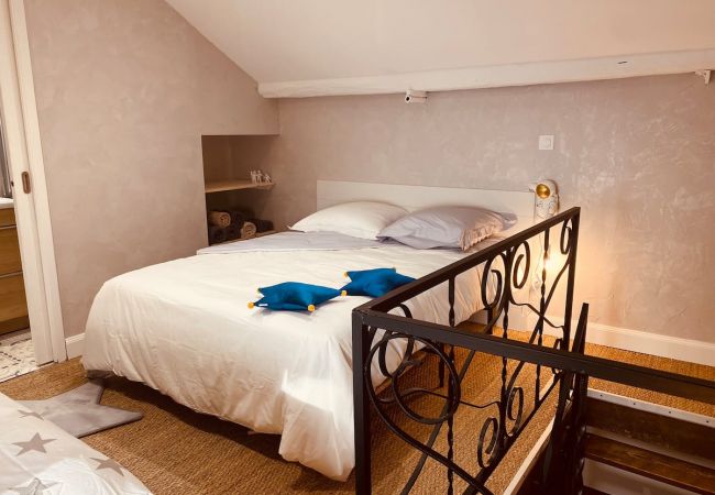 Appartement à Boulay-Moselle - Appartement Boulay 1 chambre 1 lit double et 1 lit simple Appartement à Boulay-Moselle - Appartement Boulay 1 chambre 1 lit double et 1 lit simple