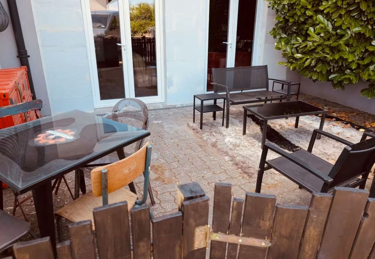 Maison mitoyenne à Laning - Comme au Garage